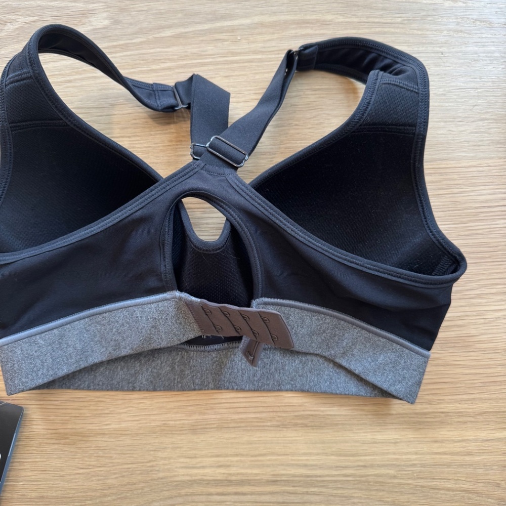 NWT Under Armour High Impact Sports Bra 34C - Picture 4 of 6